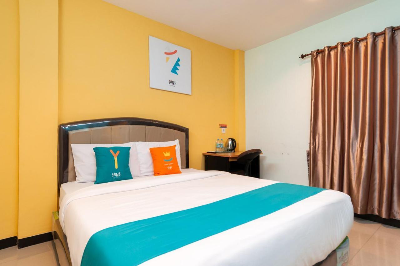 Sans Hotel Finest Medan Extérieur photo
