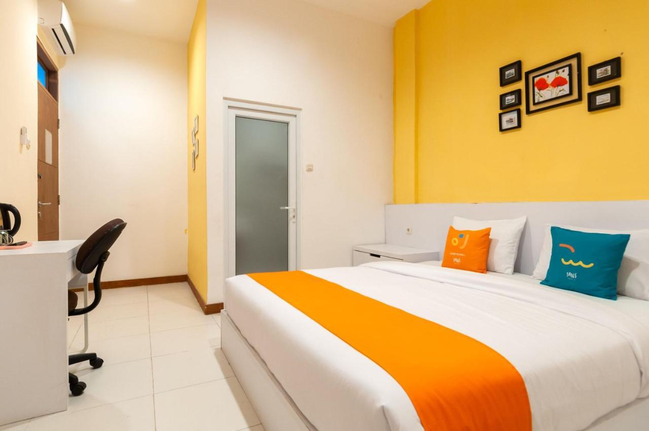 Sans Hotel Finest Medan Extérieur photo